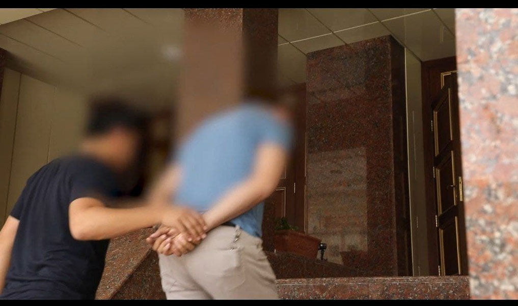 Суд сохта “давлат хизматчи”си ишига қонуний баҳо берди