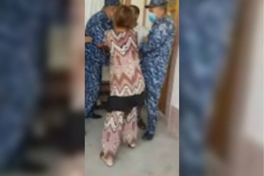 Қашқадарёда фуқаролар МИБ ходимларининг устига бензин сепиб, ёқиб юбормоқчи бўлди