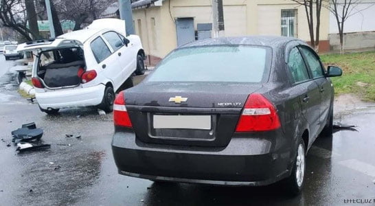 Тошкентда “Матиз” ва “Нексия–3” иштирокида ЙТҲ содир бўлди