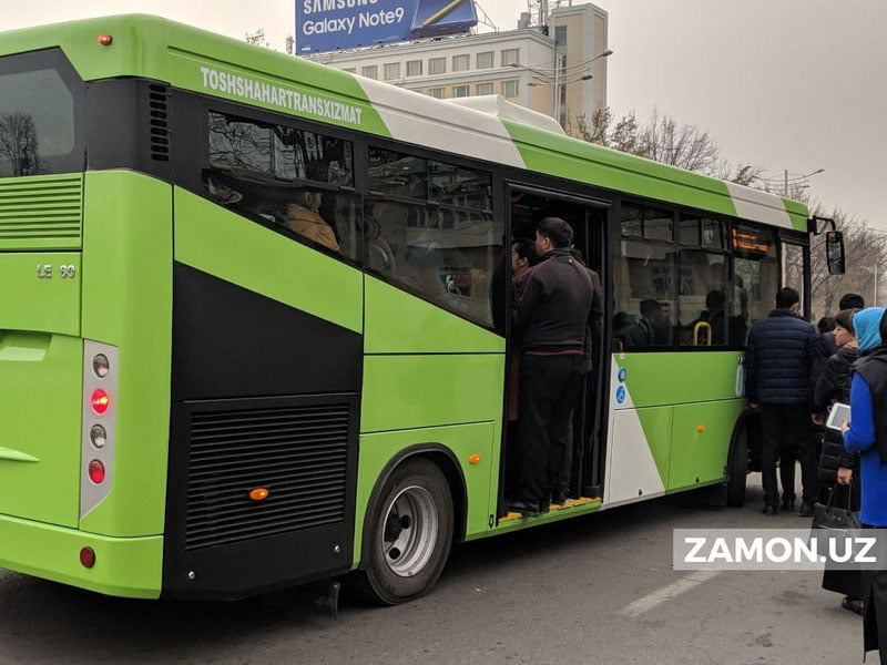 Йўловчига қўпол муносабатда бўлган автобус ҳайдовчисига чора кўрилди