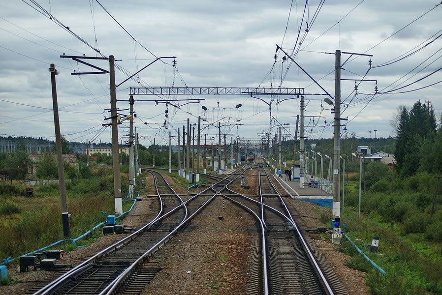 Қибрайдаги темирйўл бекатида лицей талабаси вафот этди