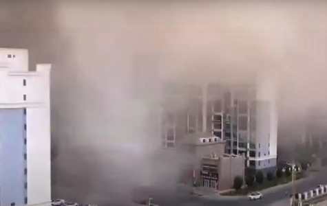 Хитой ҳам қум бўрони остида қолди