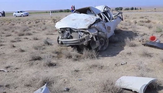 Навоийда бошқарувни йўқотган Nexia ағдарилиб кетди, икки киши вафот этди