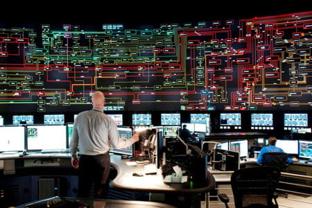 Дунёдаги 11 та давлат жосуслик тизими орқали сиёсатчиларни кузатгани маълум қилинди