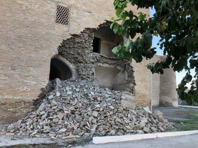 Бухородаги "Абдуллахон" мадрасаси деворининг ўпирилиб тушгани юзасидан жиноят иши қўзғатилди