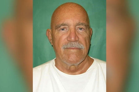 АҚШда ўйинчоқ тўппонча билан талончилик қилган эркак 40 йилдан сўнг  озодликка чиқариляпти