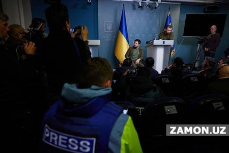 Мен билан музокара столига ўтир, нимага қўрқяпсан – Зеленский