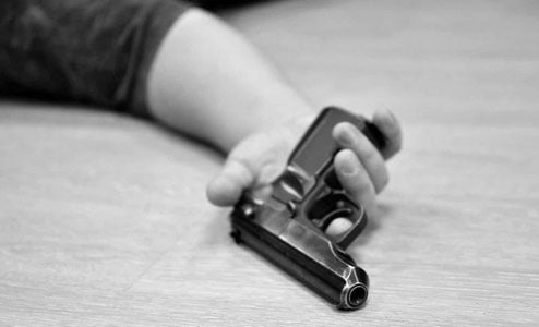 Россияда полиция ходими ўзини отиб қўйди