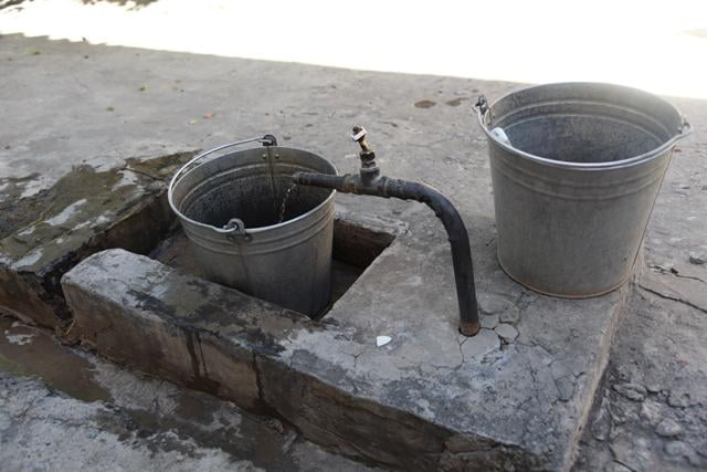 Янгийўлдаги сув муаммосига ҳокимлик изоҳ берди