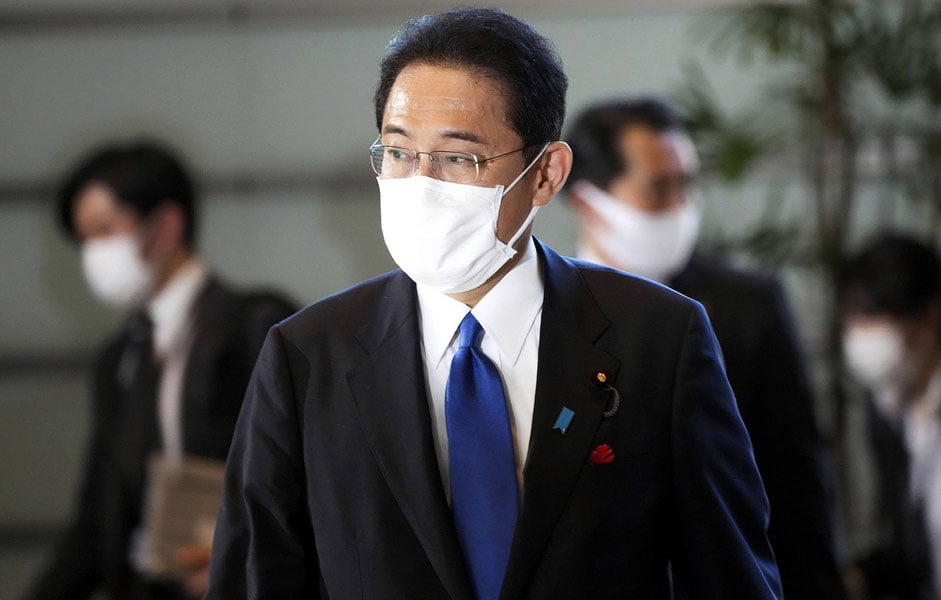 Omiсron штамми туфайли Япония бош вазири АҚШга бормайди