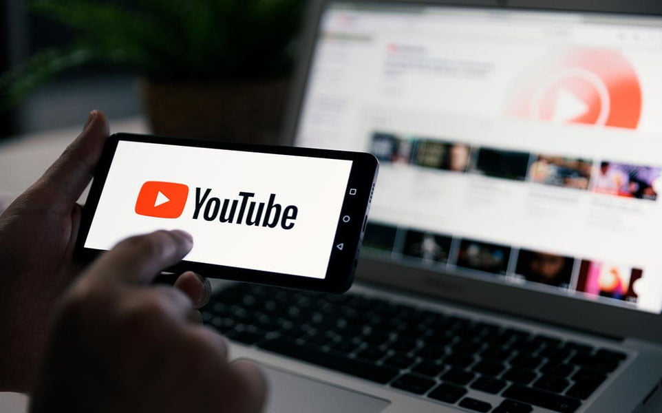 YouTube ишончсиз тиббий маълумотлар бўлган видеоларни ўчиради