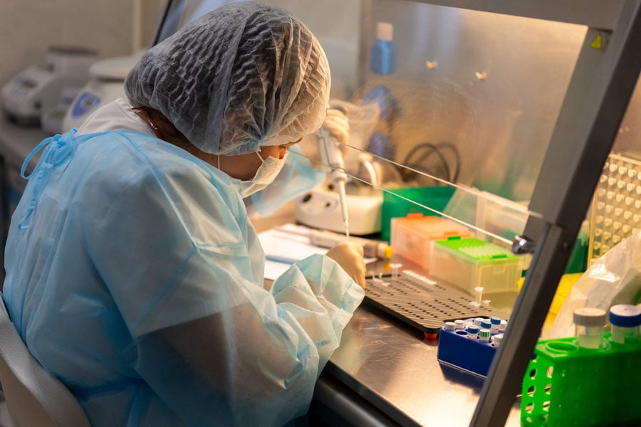 АҚШ COVID-19 келиб чиқиши ҳақидаги маълумотларни ошкор қилади