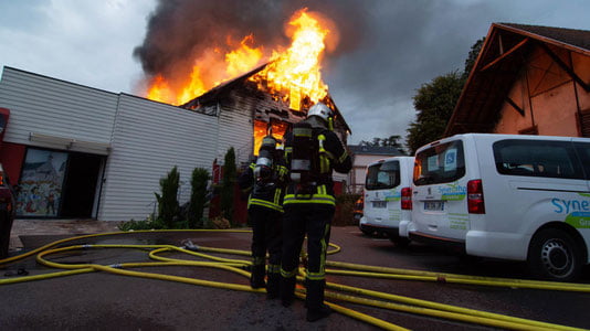 Францияда ногиронлар уйи ёниб кетди