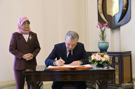 Ўзбекистон ва Сингапур ўртасида 8 та ҳужжат тасдиқланди