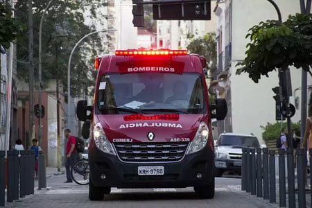 Бразилияда содир бўлган автоҳалокатда 12 киши ҳалок бўлди