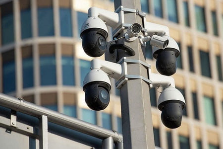 Ҳурматли ҳайдовчи, ҳушёрликни янада оширинг: йўлларга “сергак” камералар ўрнатилмоқда