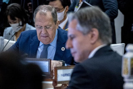 AQSH Blinkenning Lavrov bilan uchrashgani uchun uzr so‘rashdan bosh tortdi