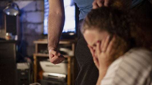 Яна бир зўравонлик: 19 ёшли йигит вояга етмаган қизни жинсий алоқага мажбурлаб келган