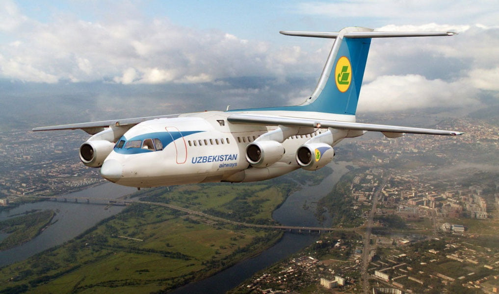 Тошкентдан Душанбега учган самолёт манзилга етмай, ортга қайтди