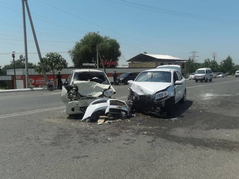 Андижонда Nexia-3 ва Matiz ЙТҲга учради