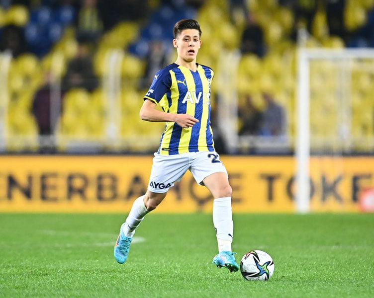 Кроос ва Модрич Гулерни кўндиришди