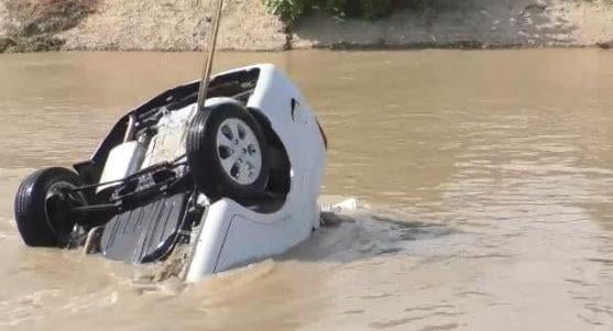 Surxondaryoda Gentra kanalga tushib ketdi