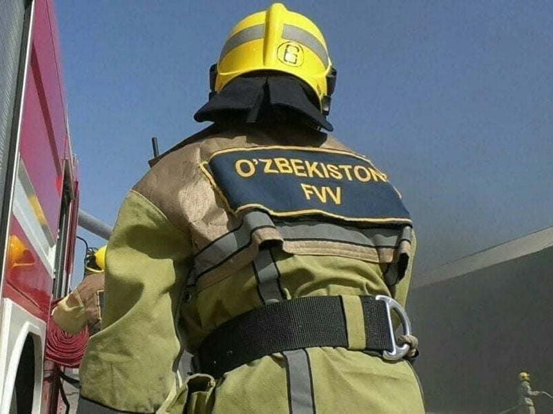 Фарғонада караоке кафеси ёниб кетди