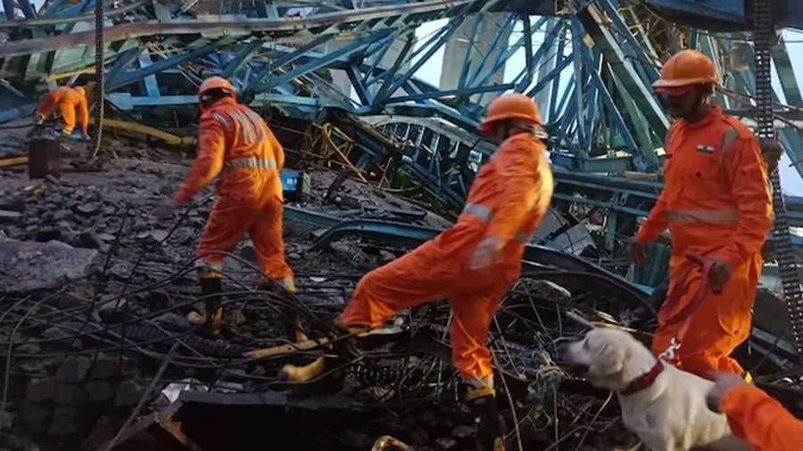 Ҳиндистонда қурилиш крани одамлар устига қулади