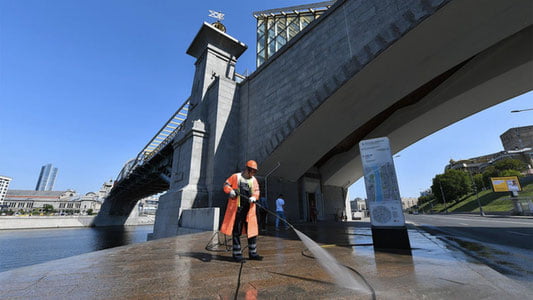 Мигрантлар рублнинг қадрсизланиши сабабли Россиядан кетиши мумкин