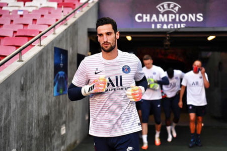 «ПСЖ» дарвозабони операция қилинди