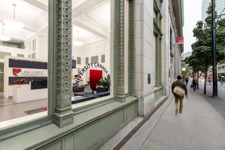 Канада чет эллик талабалар сонини чеклаши мумкин