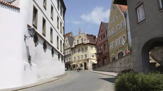 Германияда музей ходими расмларни сохтасига алмаштириб қўйди