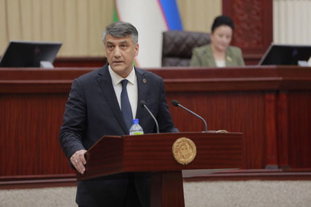 Алишер Қодиров: таълимга ажратилаётган маблағ кутилаётган натижани бермаяпти