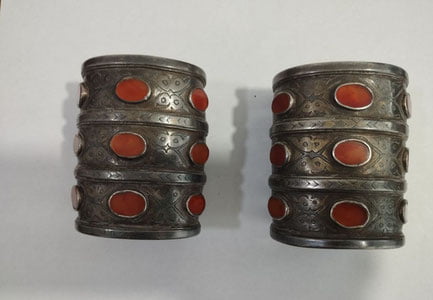 Икки дона қадимий билакузукни яширинча олиб чиқишга уринган шахс ушланди