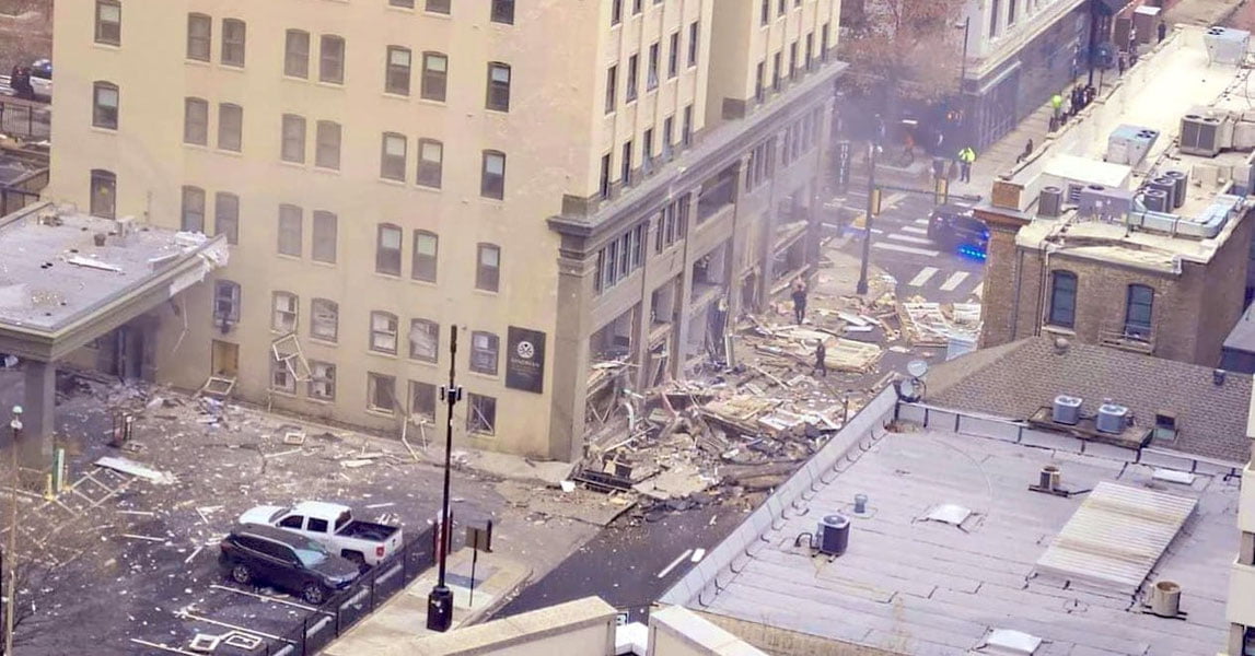 Texasda mehmonxona portladi — video