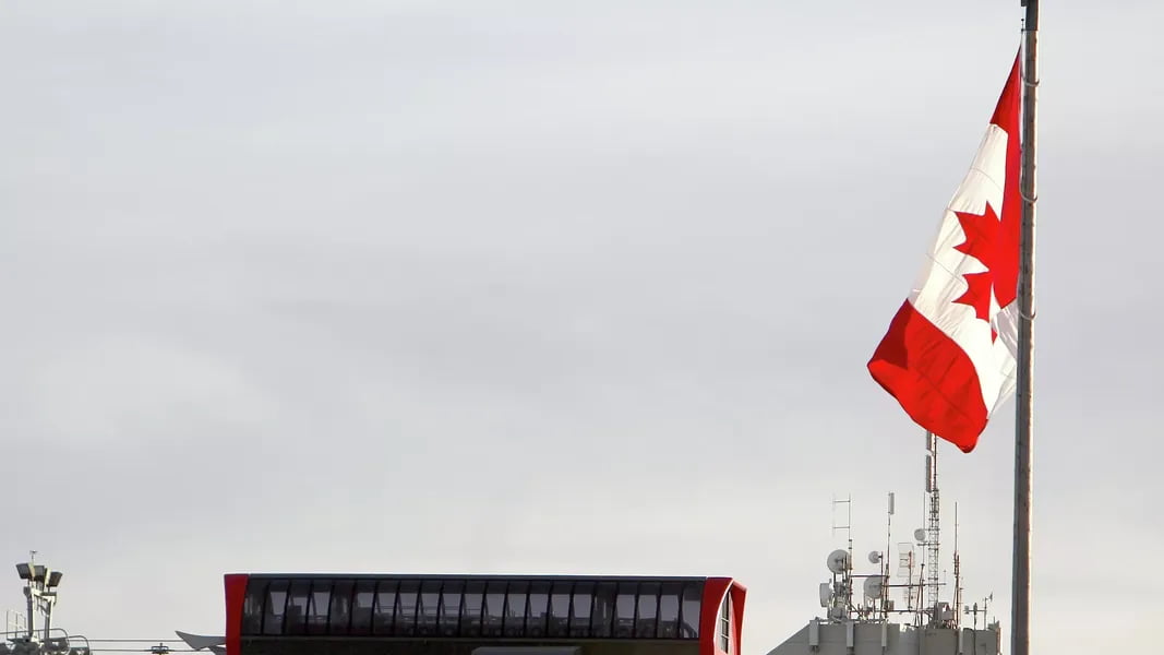 Канада чет эллик талабалар сонини қисқартирмоқчи