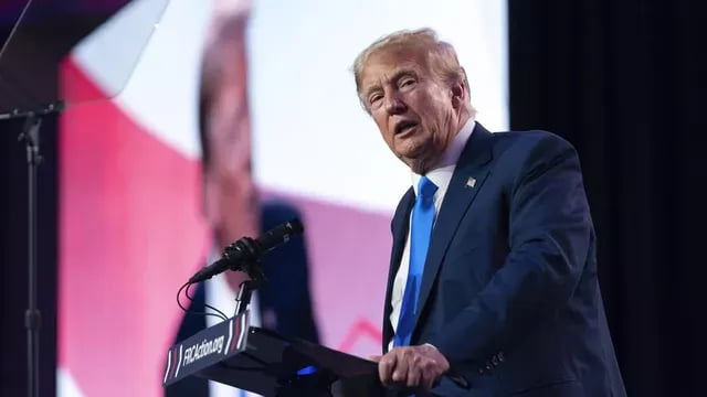 Трамп Россия—Украина ўртасидаги можарони ҳал қилишга ваъда берди