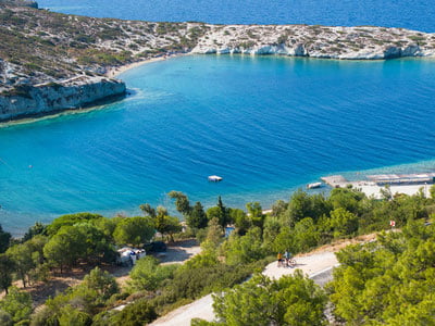 Turkiyaning Egey dengizi sohiliga sayohat qiling