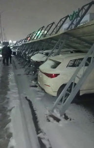 Qimmatbaho mashinalarni ayvon bosib qoldi