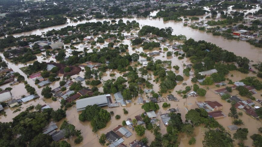 Боливияда сув тошқинлари оқибатида 40 киши ҳалок бўлди