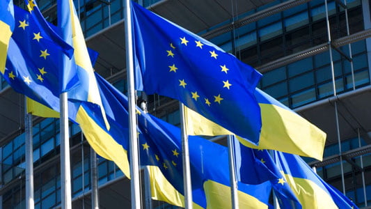 Европа Иттифоқи Украинага қурол етказиб беришни тезлаштиради ва оширади
