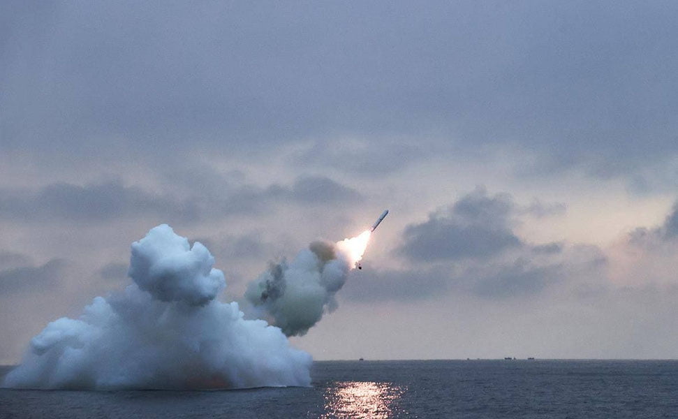 Шимолий Корея яна ракета синовини ўтказди