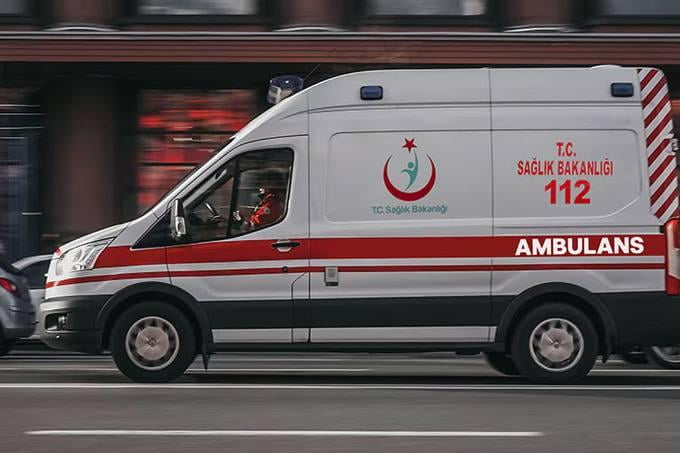 Туркияда ўзбекистонлик эркак зинада йиқилиб вафот этди