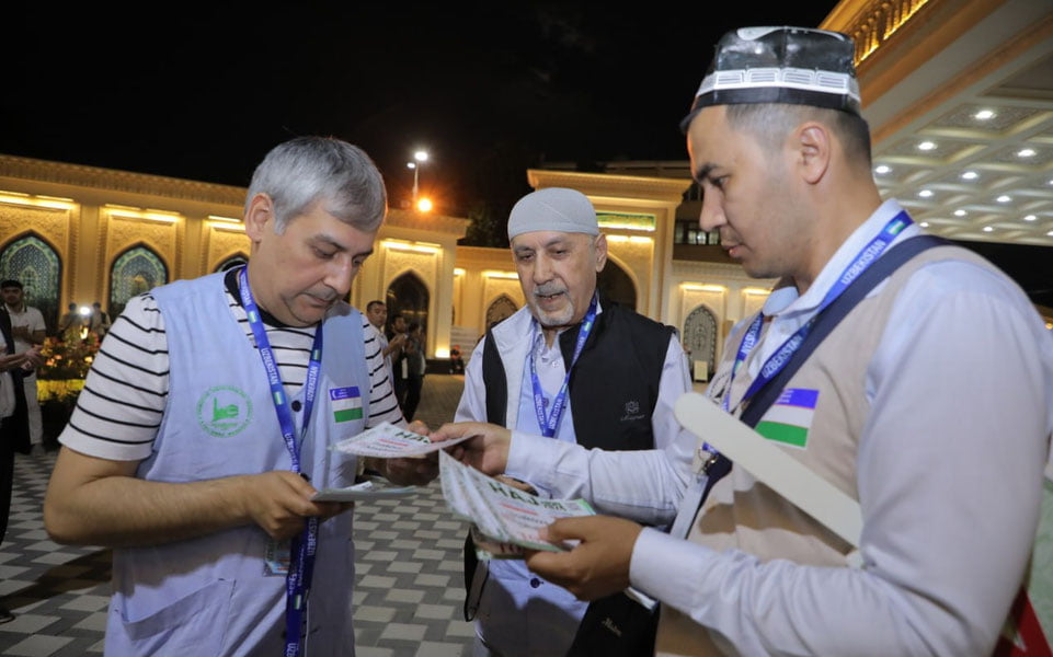 Ҳаж-2024 мавсумининг илк зиёратчилари Саудияга жўнаб кетди — фото