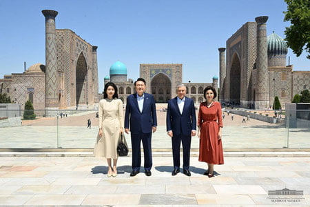 Корея Президенти Регистонга ташриф буюрди