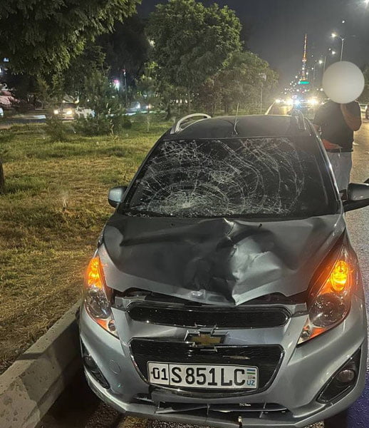 Тошкентда Spark 60 ёшли аёлни уриб юборди