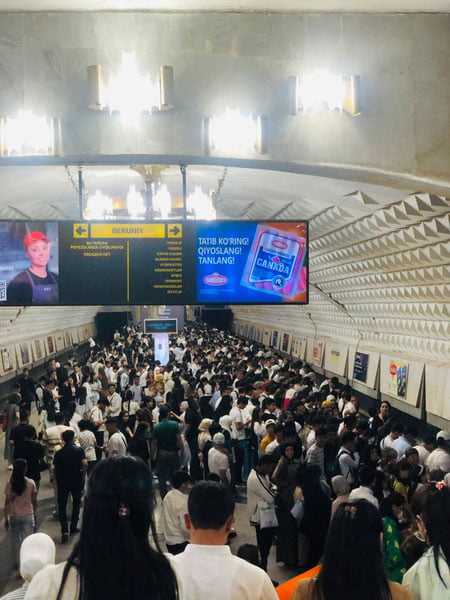 Метрода носозлик сабаб тирбандлик юзага келди