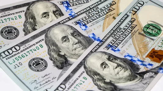 АҚШ долларининг расмий курси бироз ошди