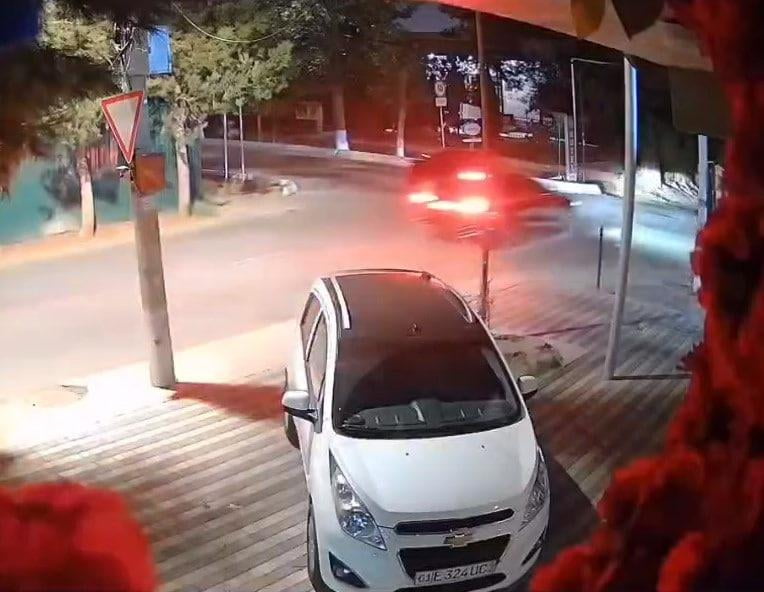 Тошкентда Malibu-2 ва Lacetti тўқнашиши оқибатида уч киши жароҳат олди
