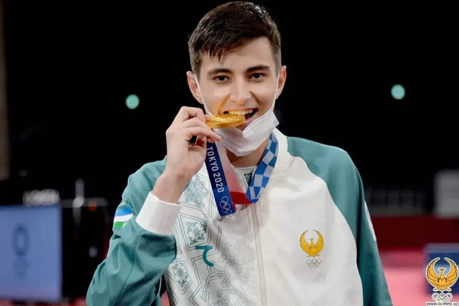 Ulug‘bek Rashitov jahon reytingida 1-o‘rinni egalladi